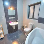 公寓 Large And Modern 2bedroom With Balcony Glub1-1