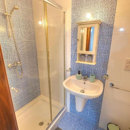 Large And Modern 2bedroom With Balcony Glub1-1